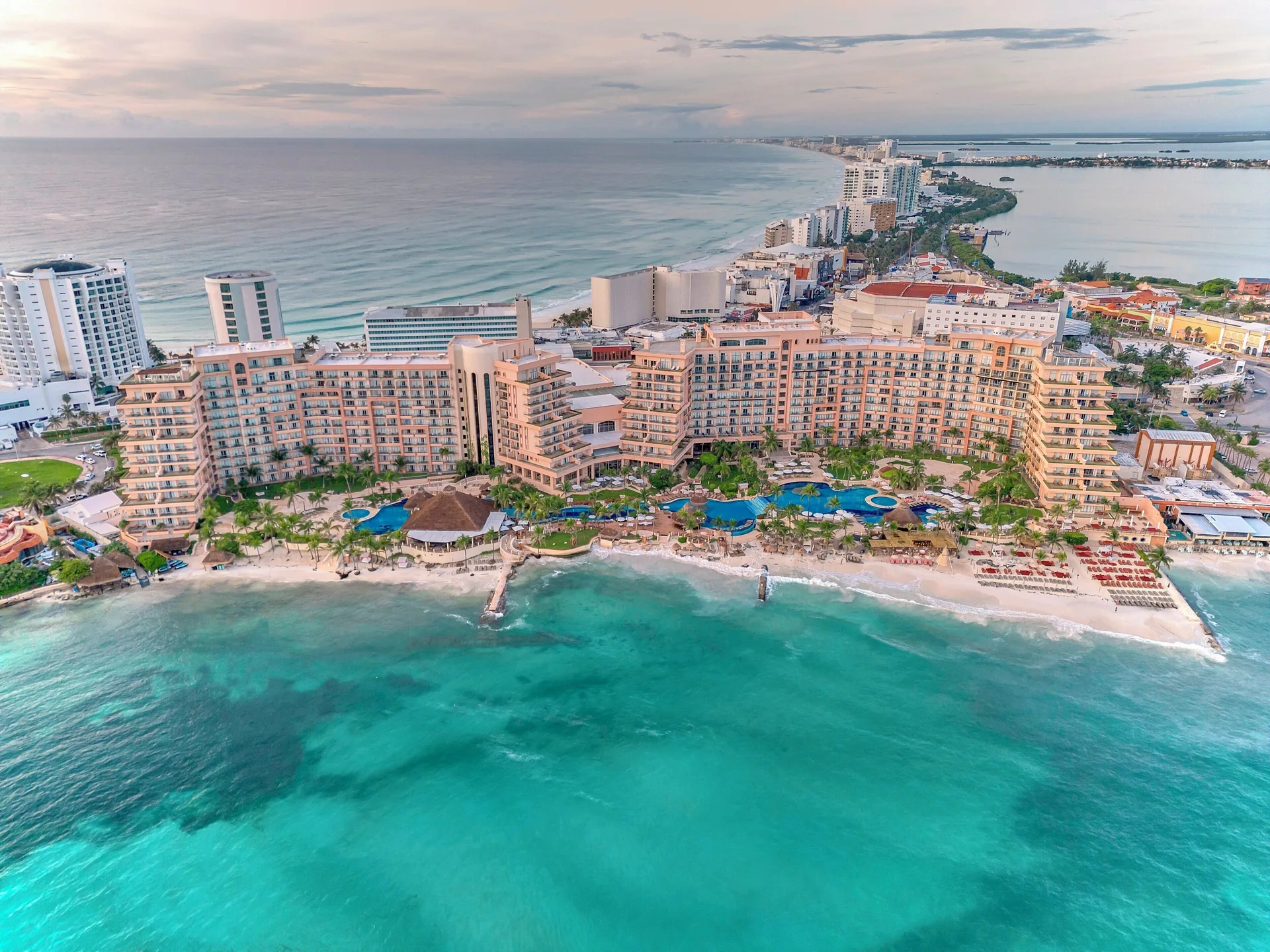 Grand Fiesta Americana Coral Beach Cancun luxury beachfront resort with suites and spa